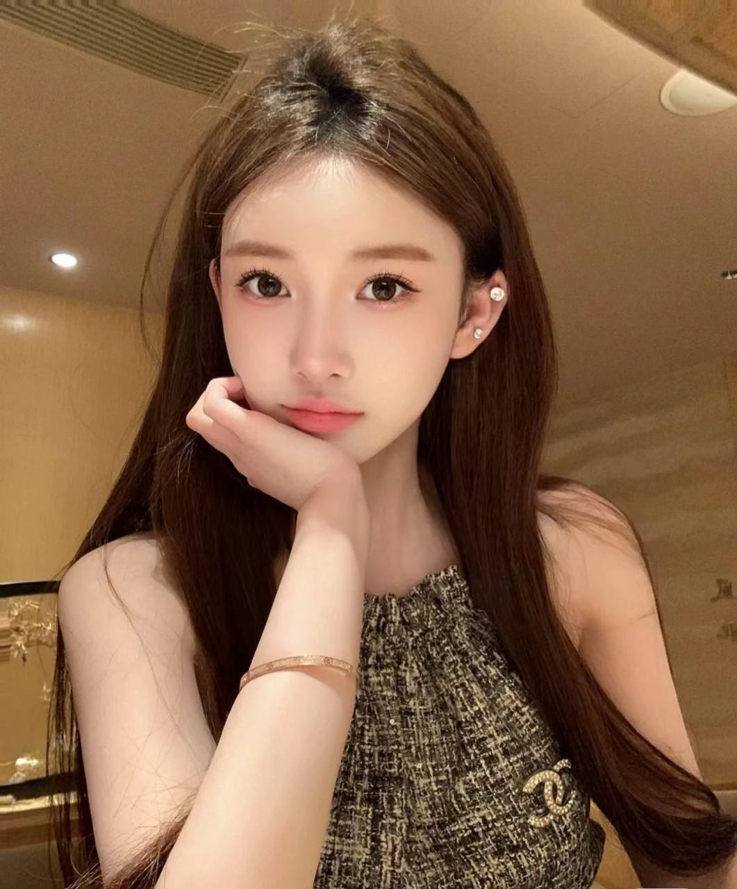 170 E - Guangzhou Escort Photo 3 | Escort Girls China